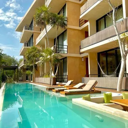 Jungle Apt Infinity Pool And Beach Access